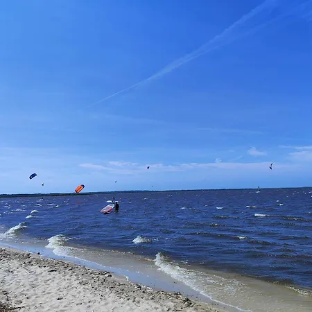 6 Person In Hemmet-by Traum