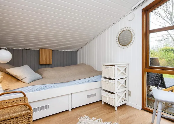 6 Person In Hemmet-by Traum * Hemmet