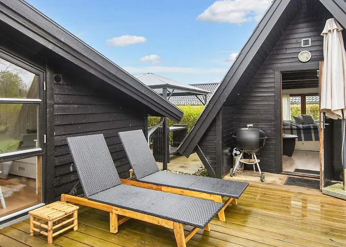 6 Person In Hemmet-by Traum * Hemmet